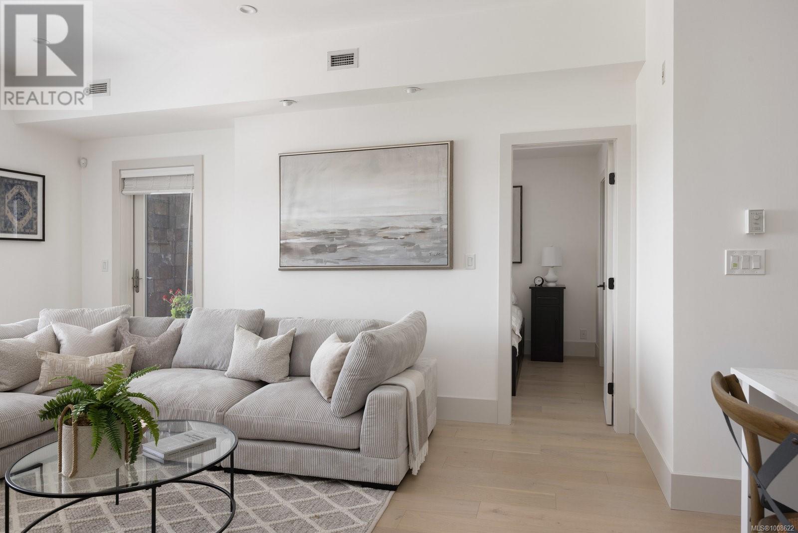 403 1335 Bear Mountain Pkwy