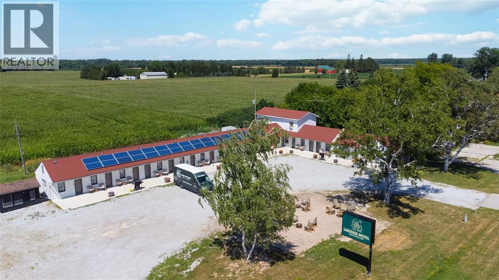 7424 Lakeshore ROAD