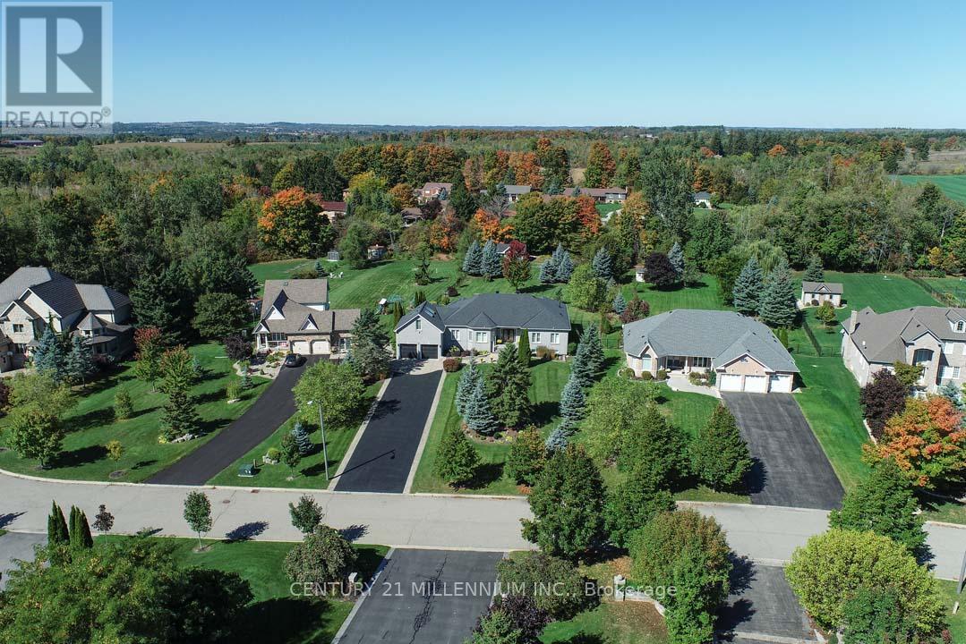 8 CASTLEWOOD COURT