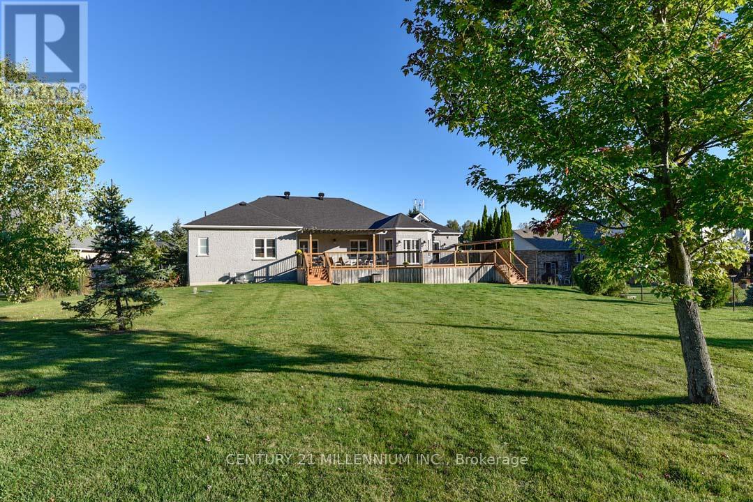 8 CASTLEWOOD COURT