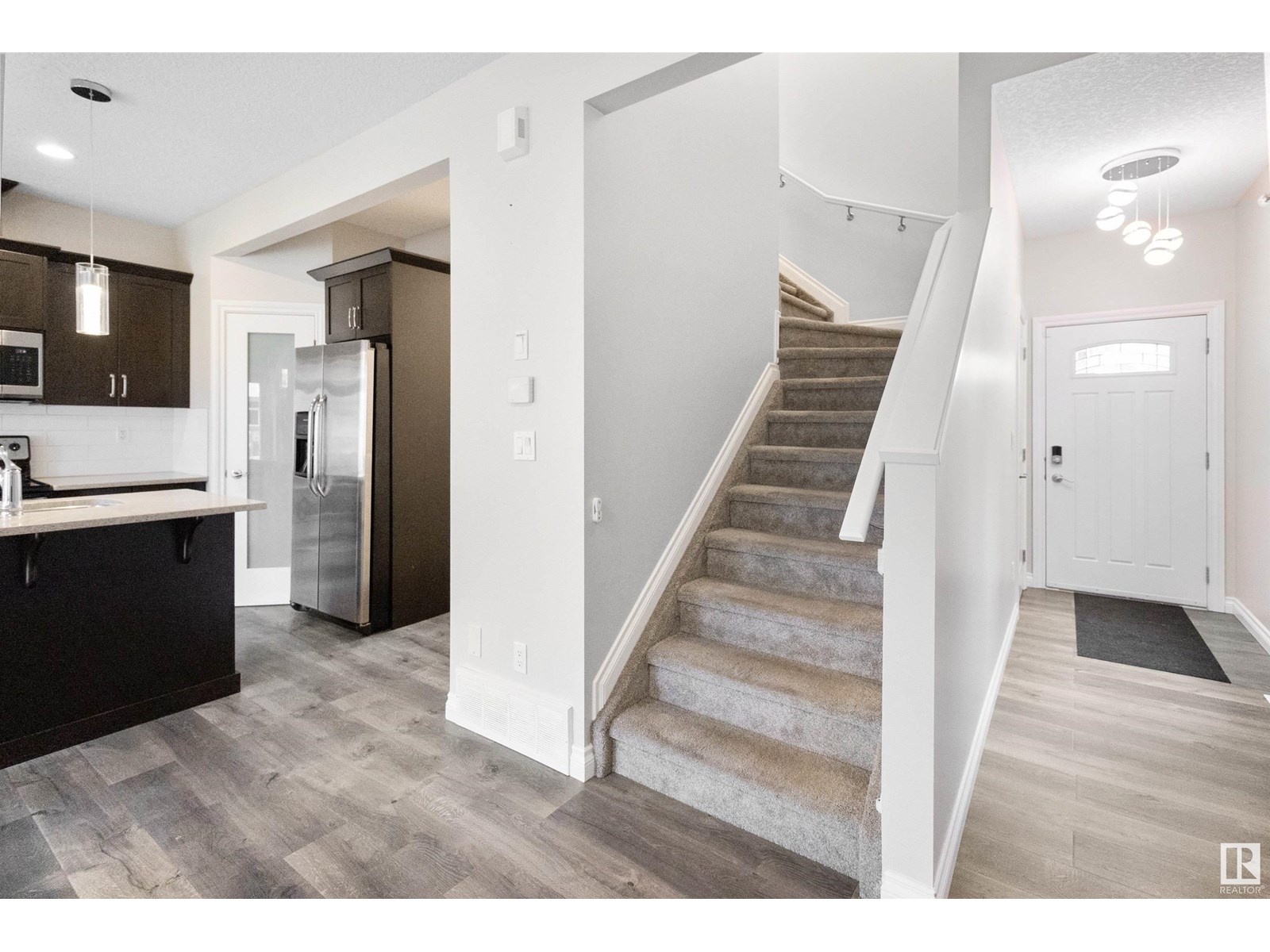 37 ROSEBERRY