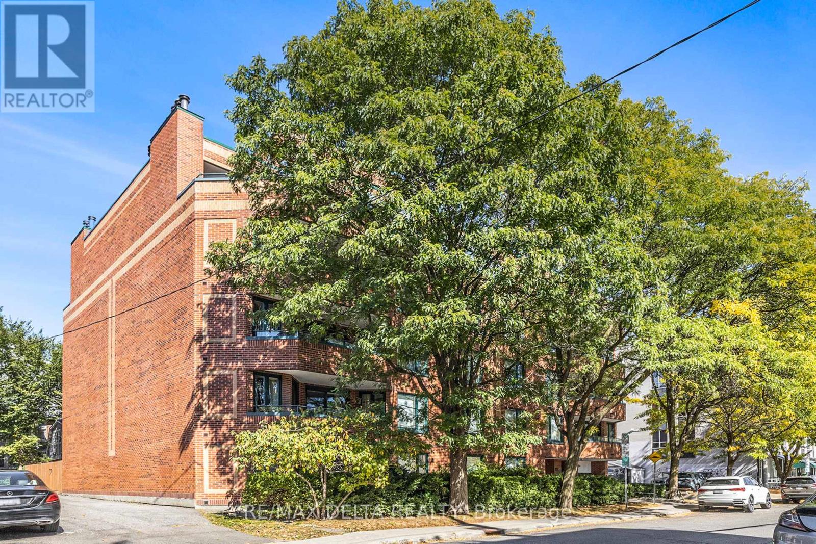304 - 295 GILMOUR STREET