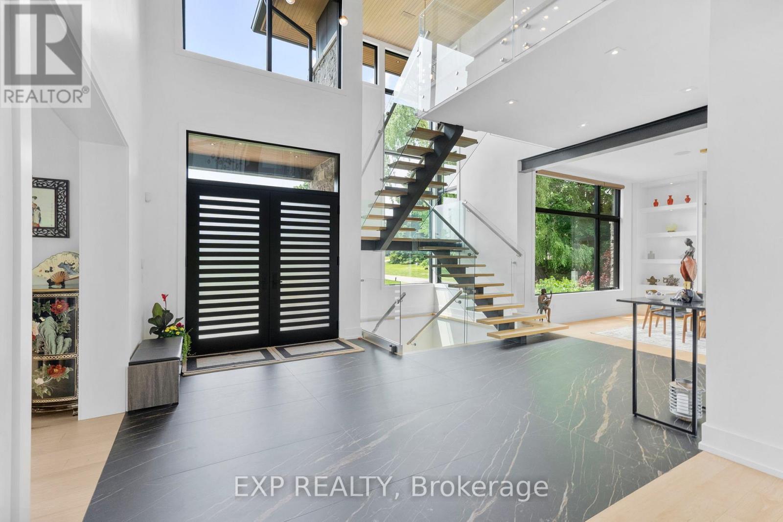 8 CACHET PARKWAY