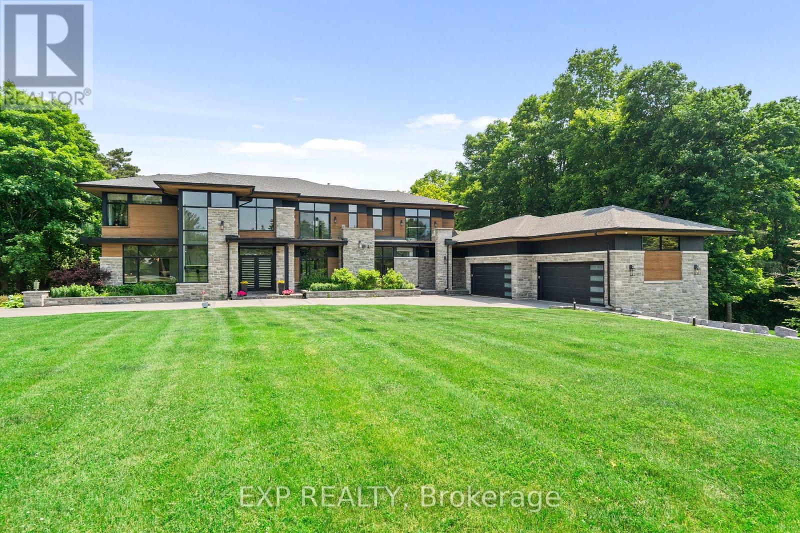 8 CACHET PARKWAY