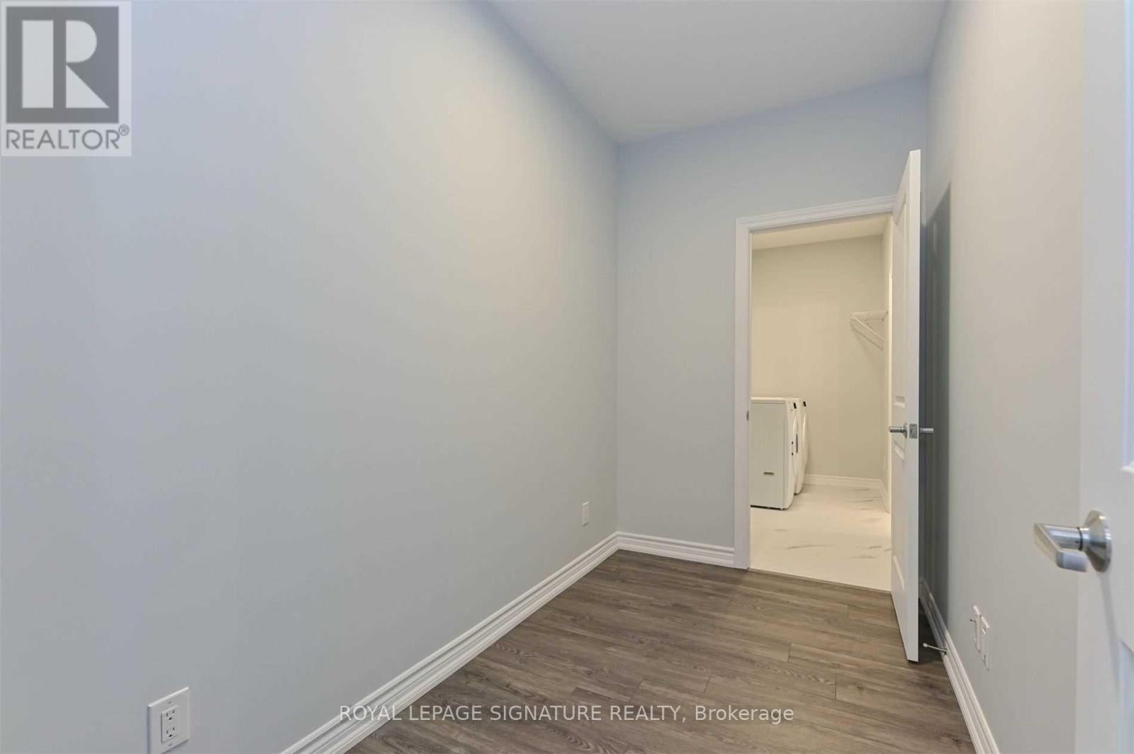 208 - 529 SOUTH PELHAM ROAD
