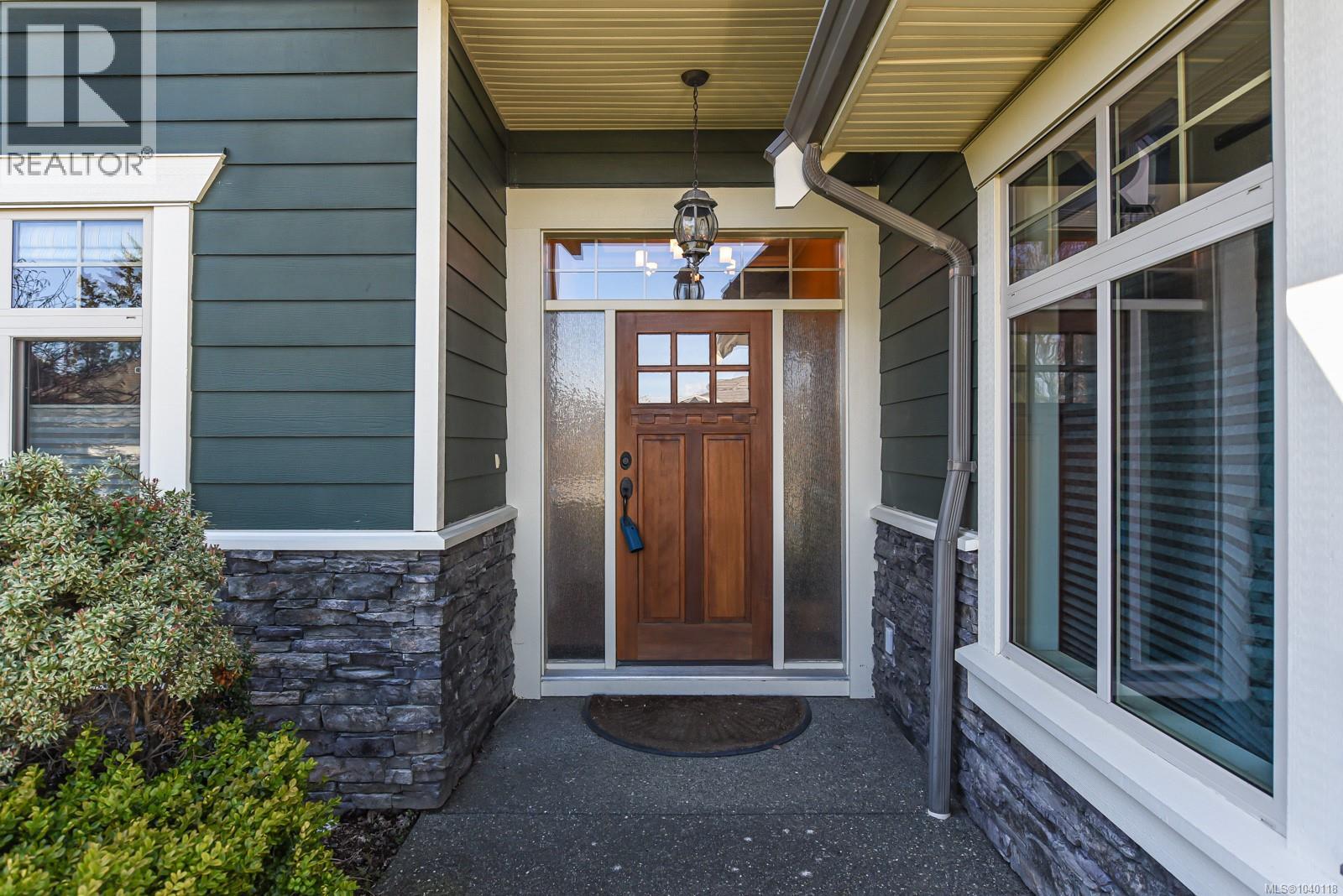 1477 Crown Isle Dr