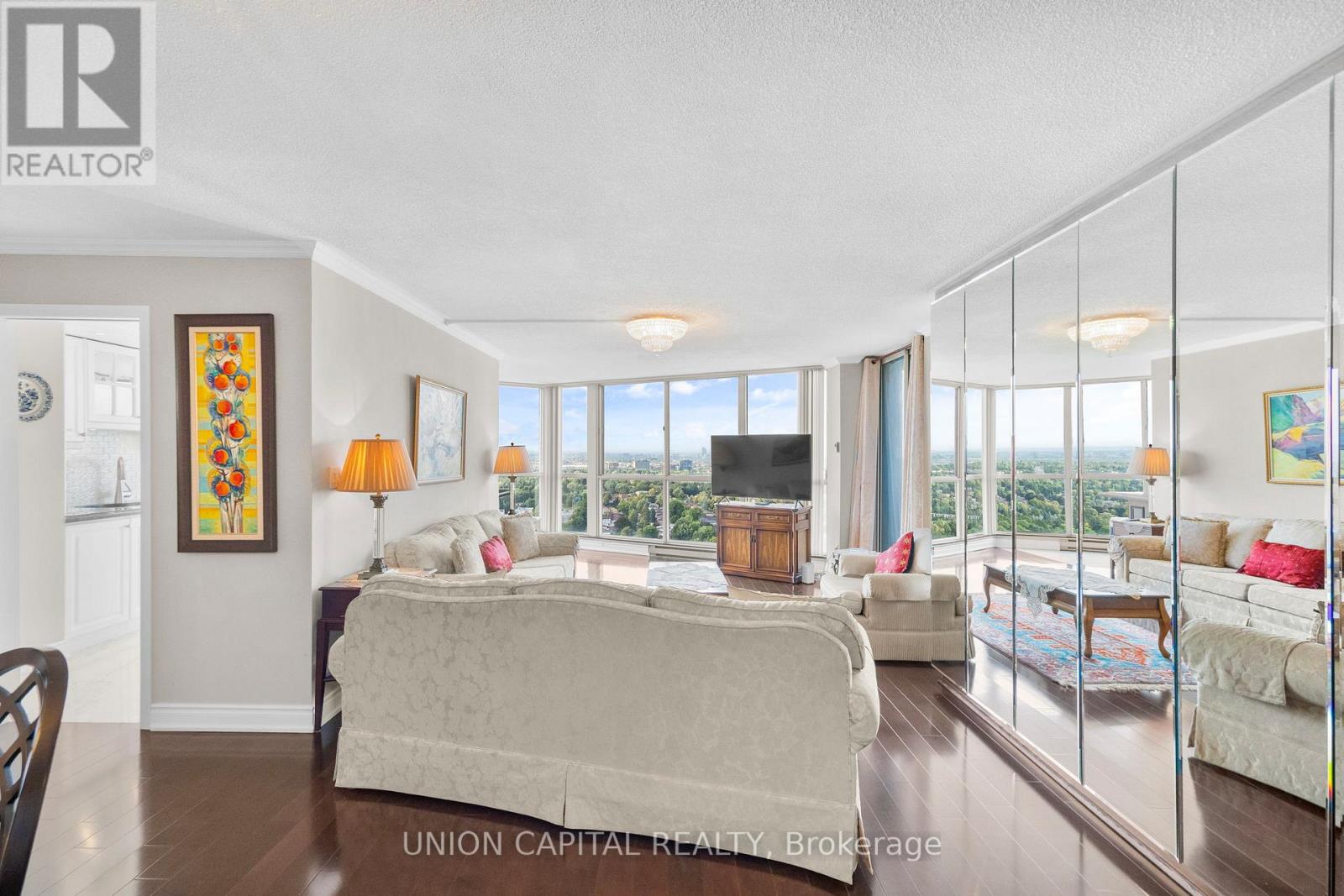 2405 - 85 SKYMARK DRIVE