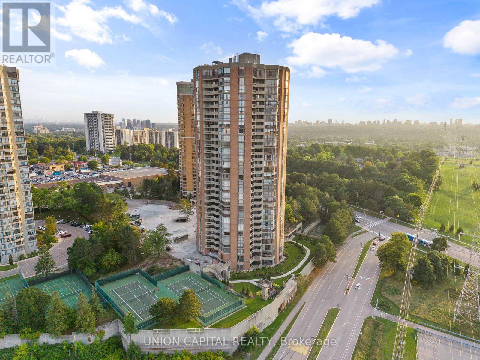 2405 - 85 SKYMARK DRIVE