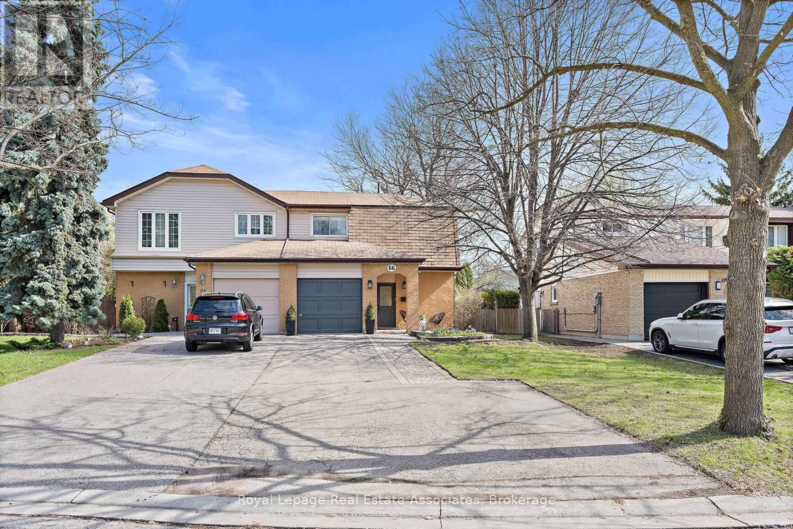 66 LAWNDALE CRESCENT