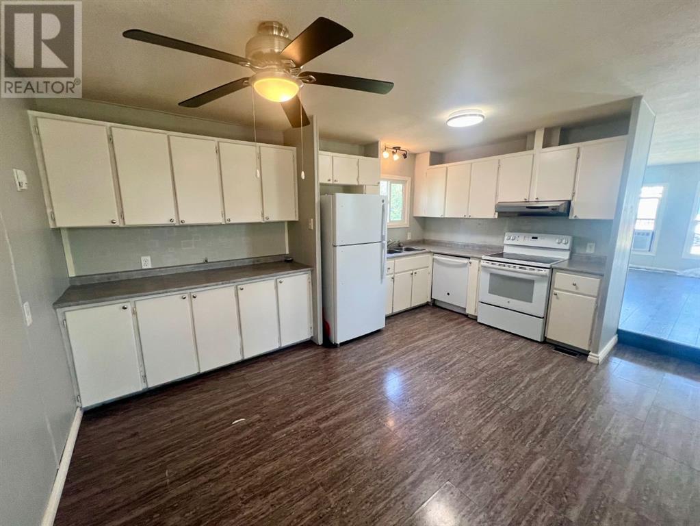 #826, 6834 59 Avenue