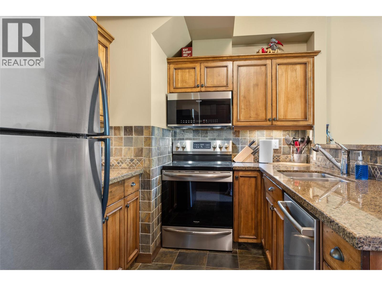 5005 Valley Drive Unit# 16