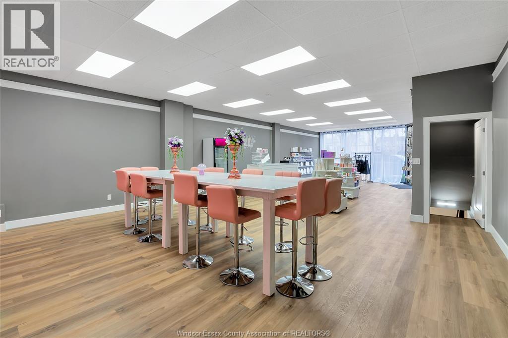 4667 WYANDOTTE STREET East Unit# 4661