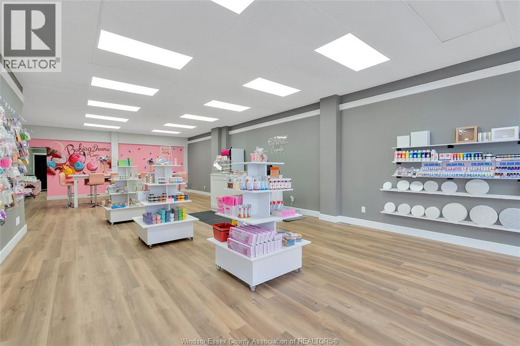 4667 WYANDOTTE STREET East Unit# 4661