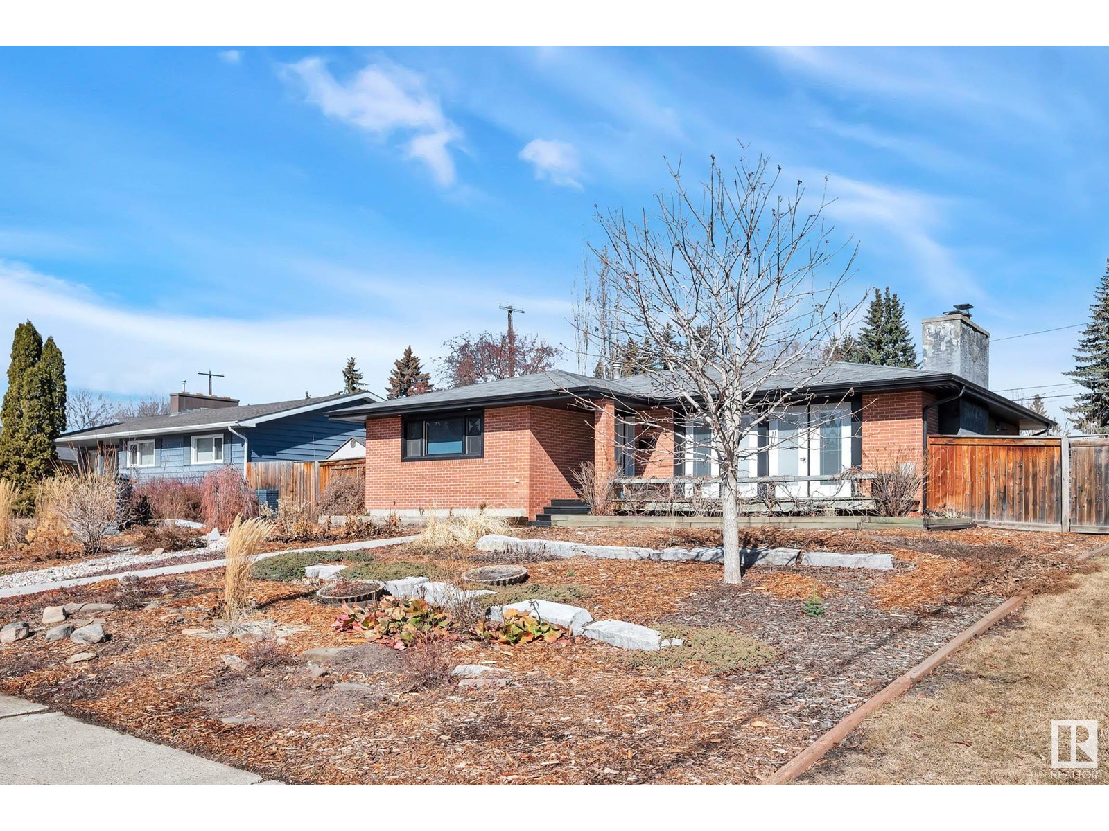 14012 90A AV NW