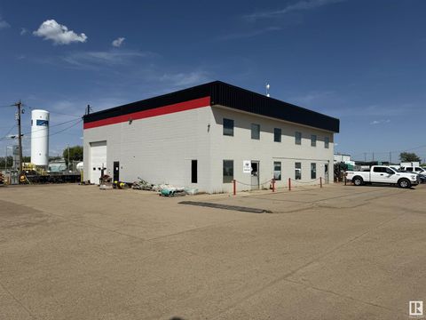 9439 34 ST Rural Strathcona County AB T6B2Y5