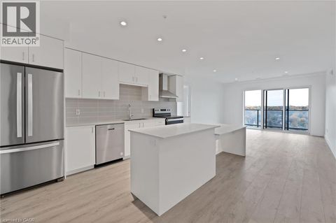 15 GLEBE Street Unit# 1904 Cambridge ON N1S0C3