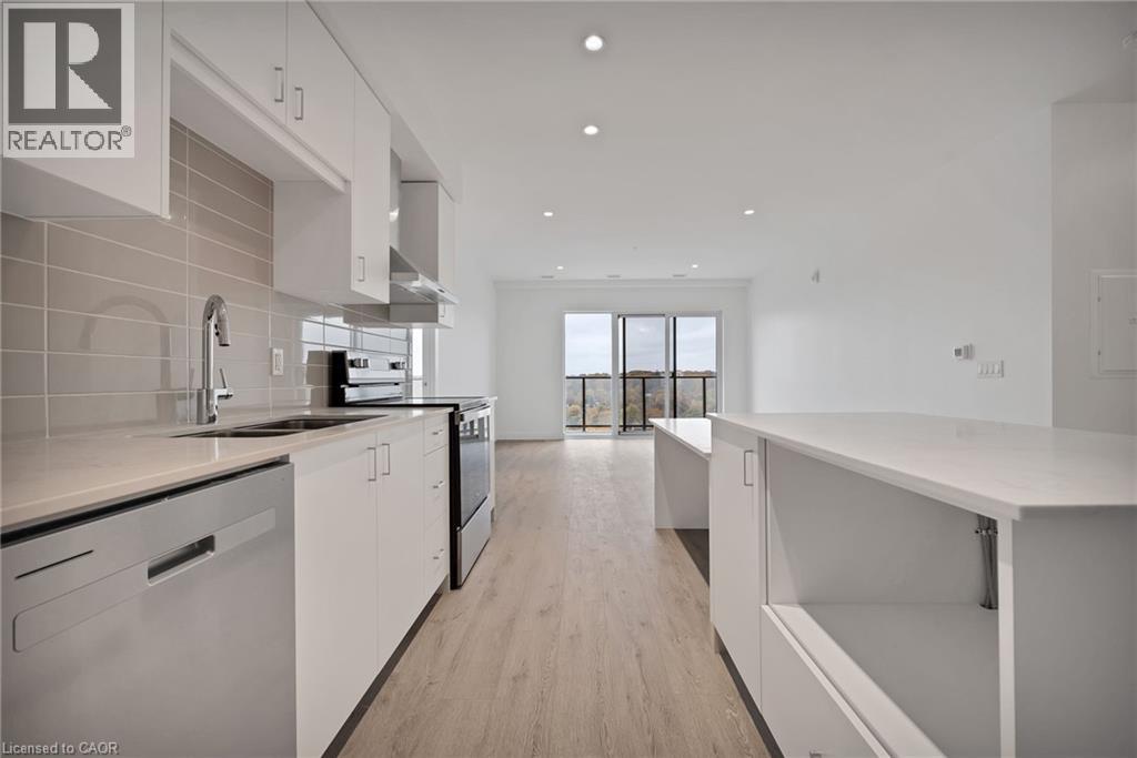 15 GLEBE Street Unit# 1904