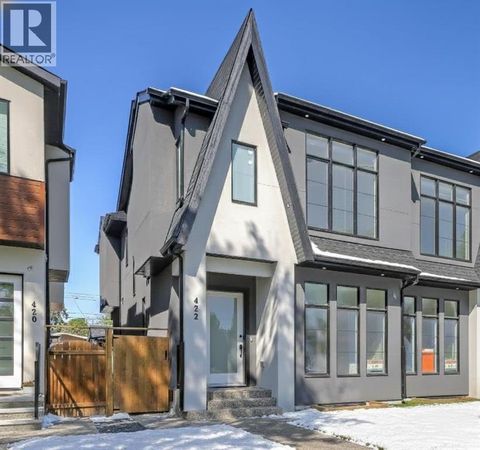 422 14 Avenue NE Calgary AB T2E1E5