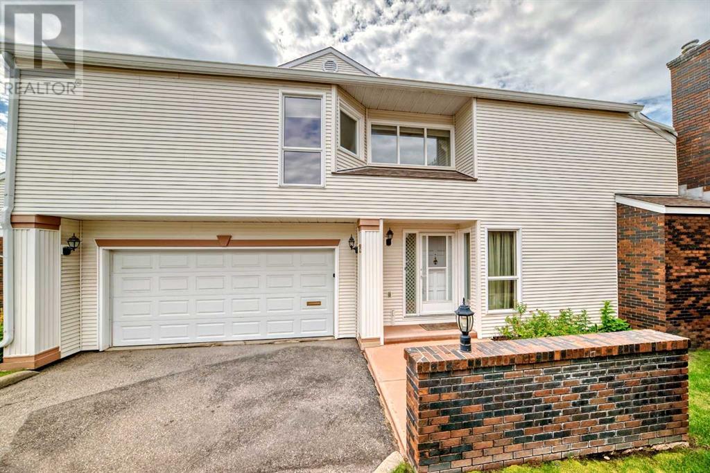 23, 275 Woodridge Drive SW