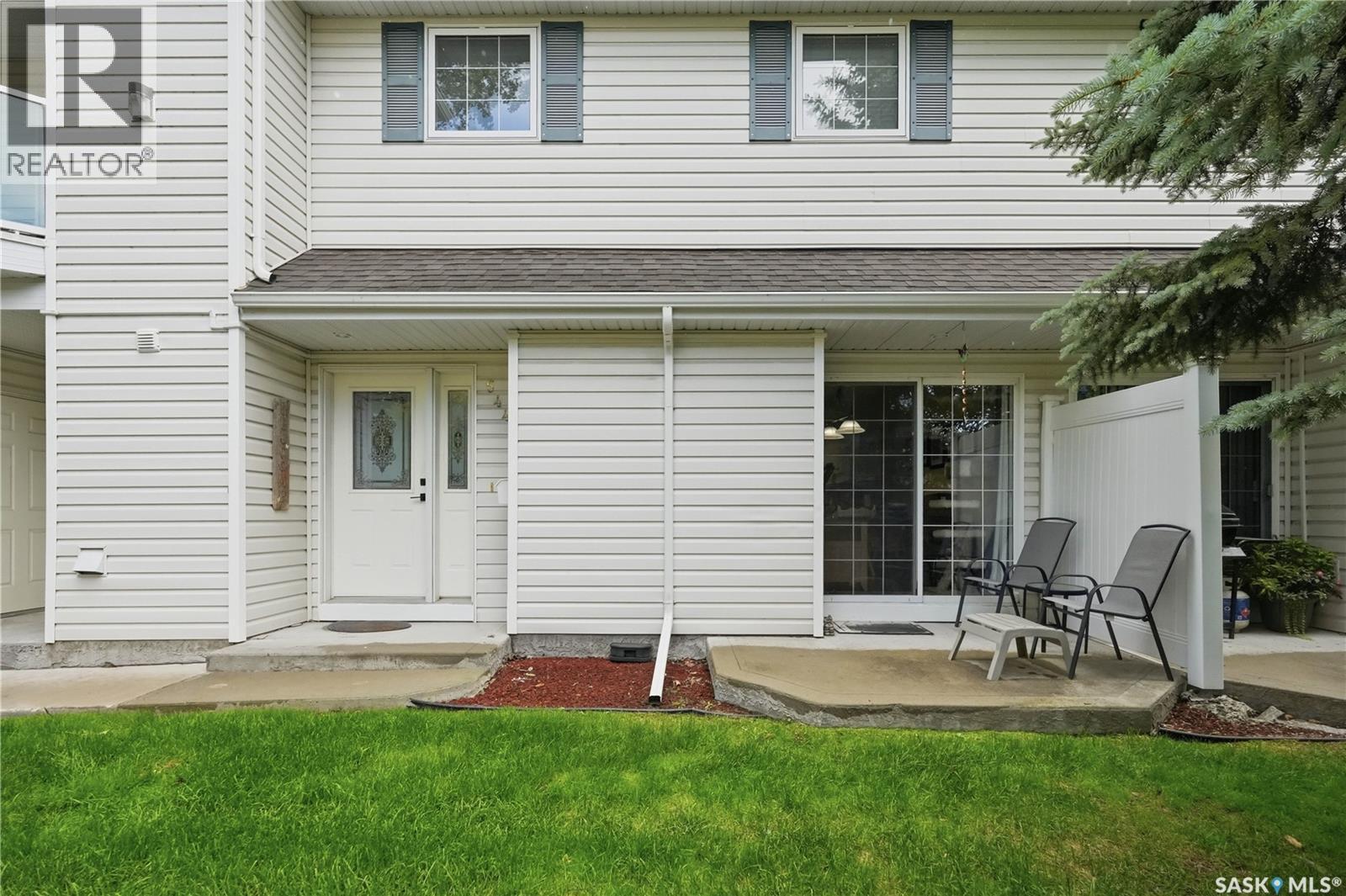 5446 Rochdale BOULEVARD