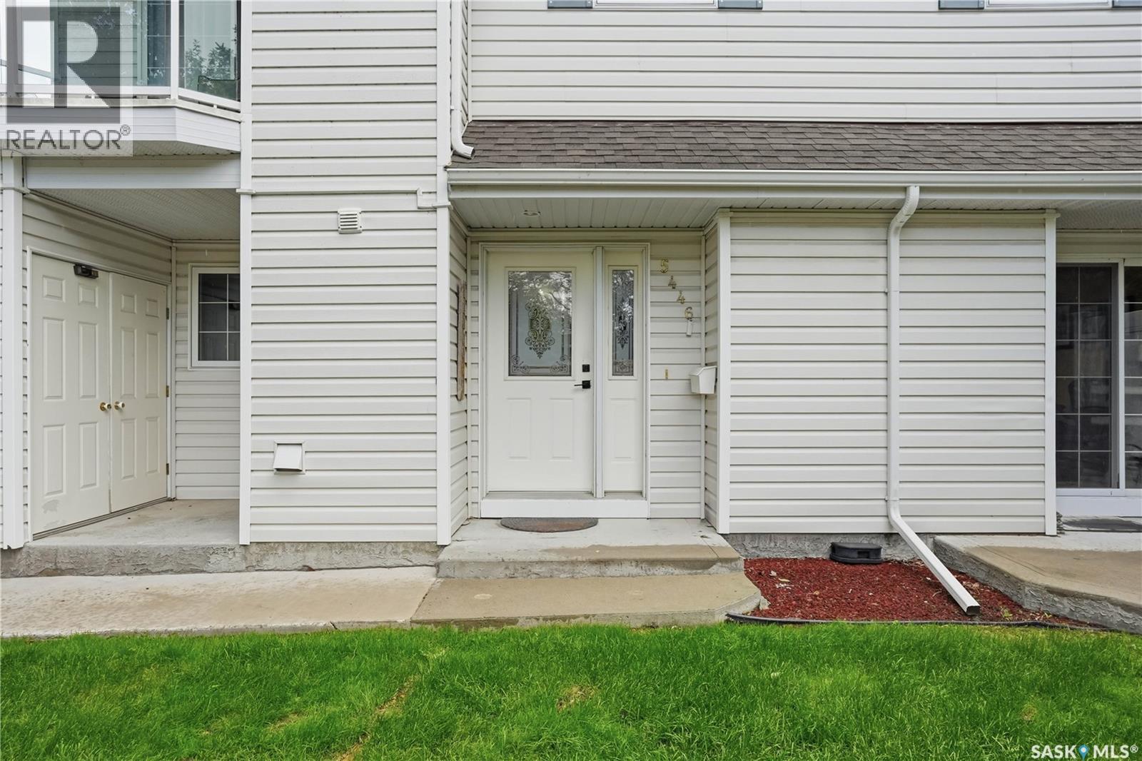 5446 Rochdale BOULEVARD