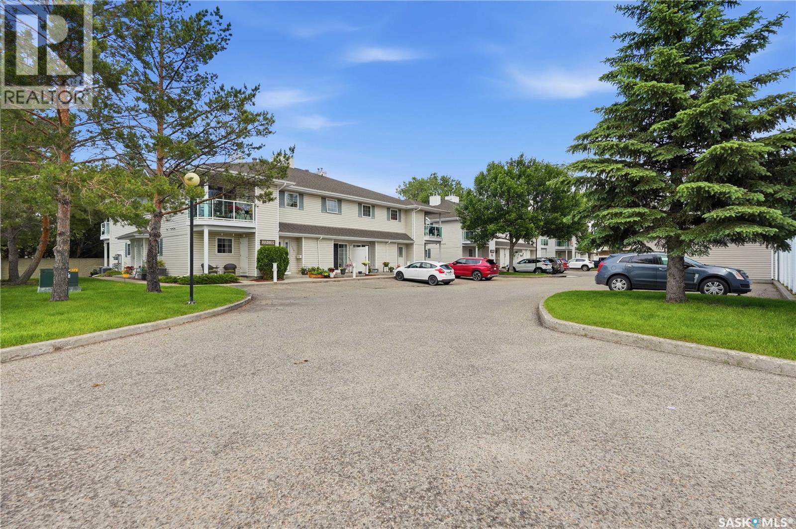 5446 Rochdale BOULEVARD