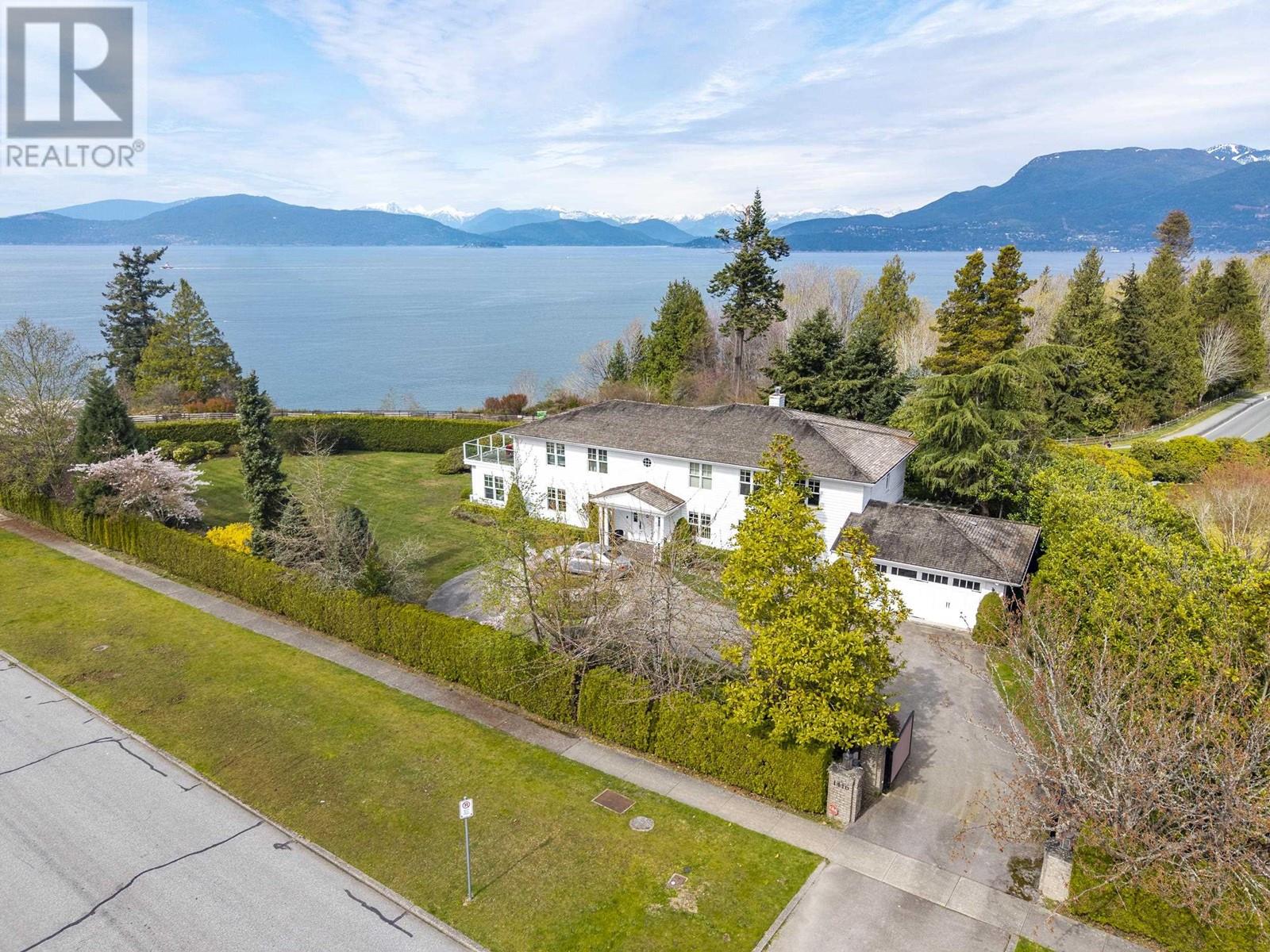 1416 WESBROOK CRESCENT