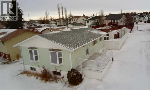 4304 56 Avenue Innisfail AB T4G1K7