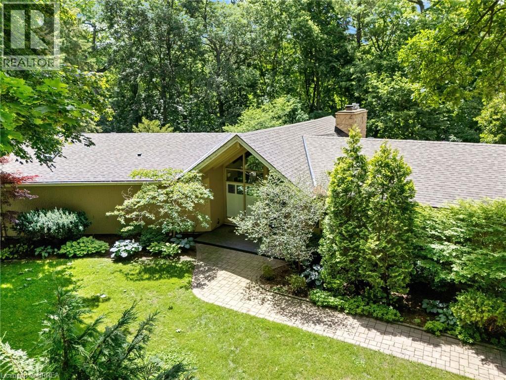 7 GAYWOOD Gardens