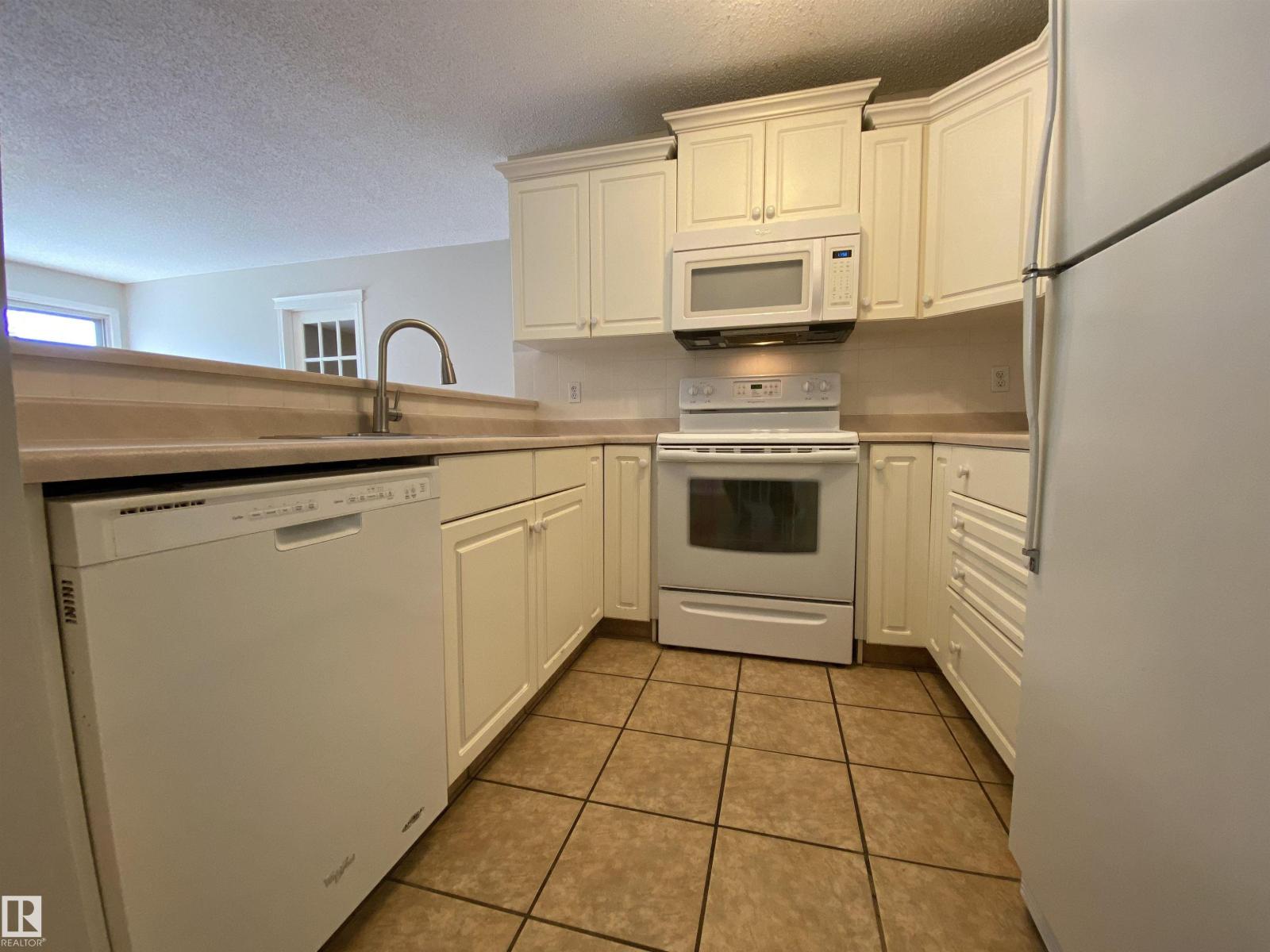 #304 6210 101 AV NW