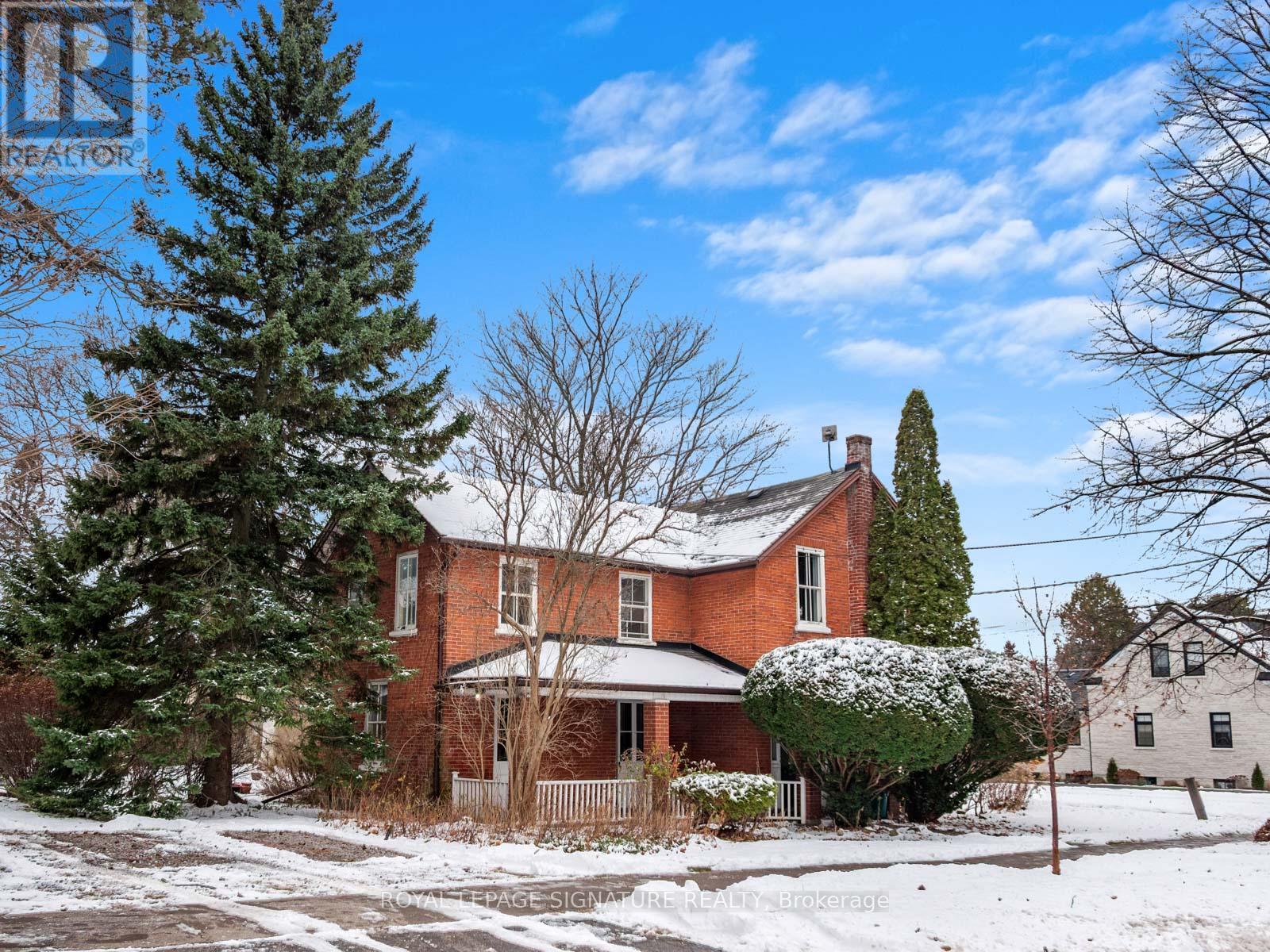 B - 265 COLLEGE STREET