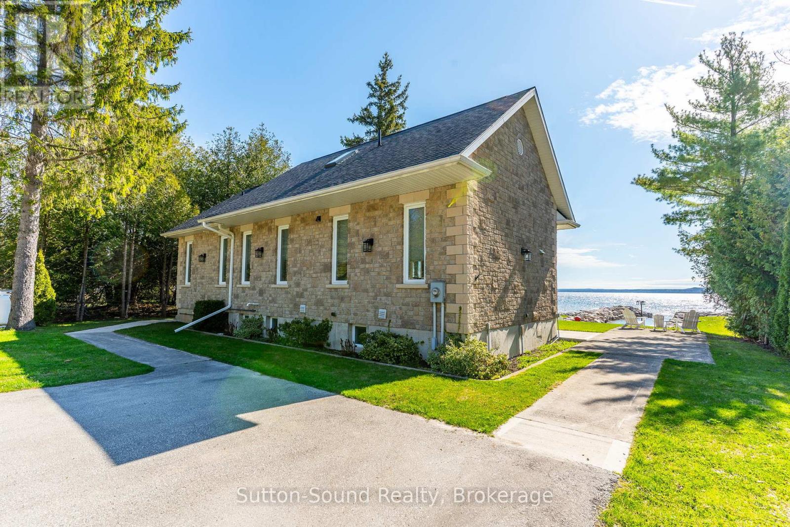 339605 PRESQU'ILE ROAD