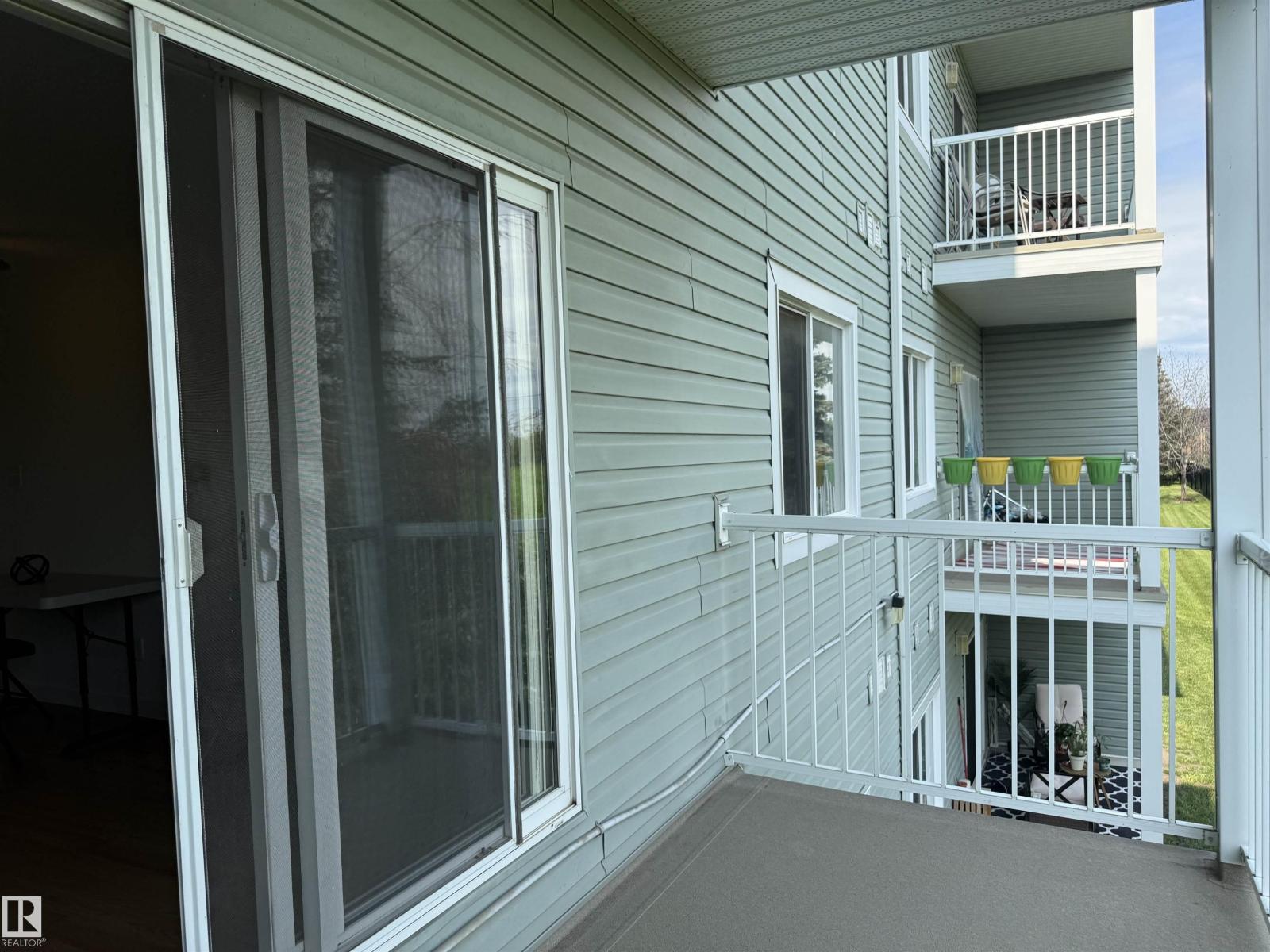 #210 70 WOODSMERE CL