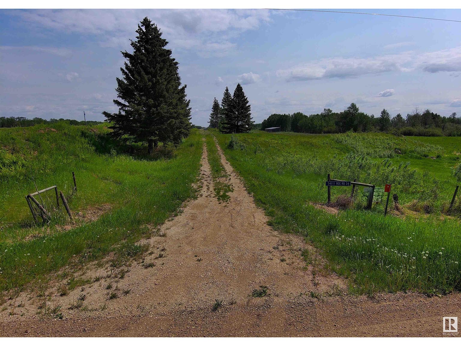 TWP RD 541 RGE RD 24