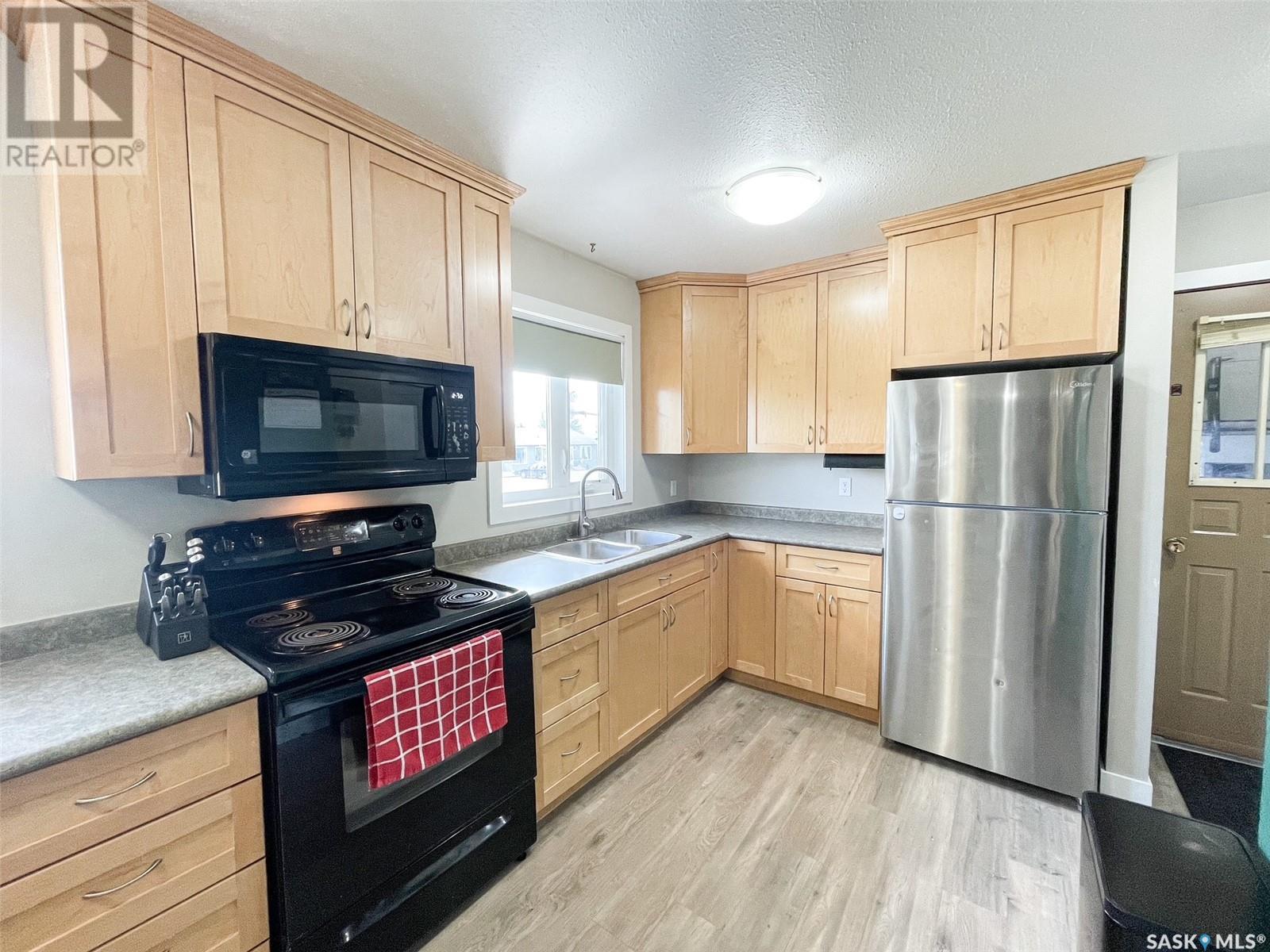 509 6th AVENUE W