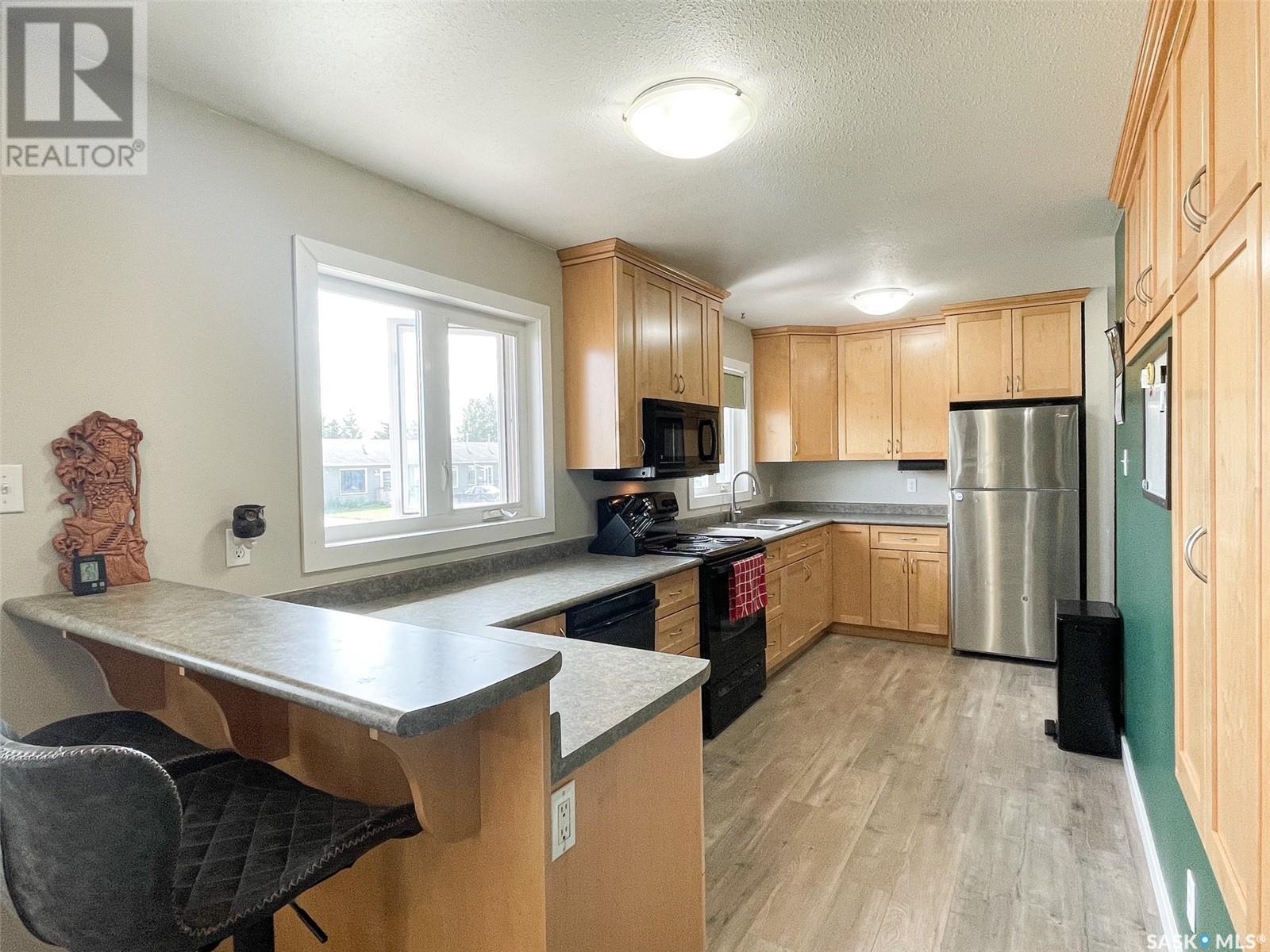 509 6th AVENUE W