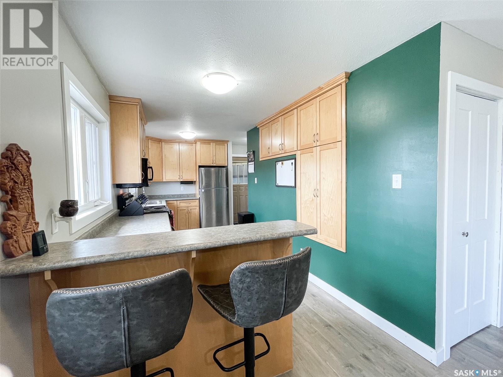 509 6th AVENUE W