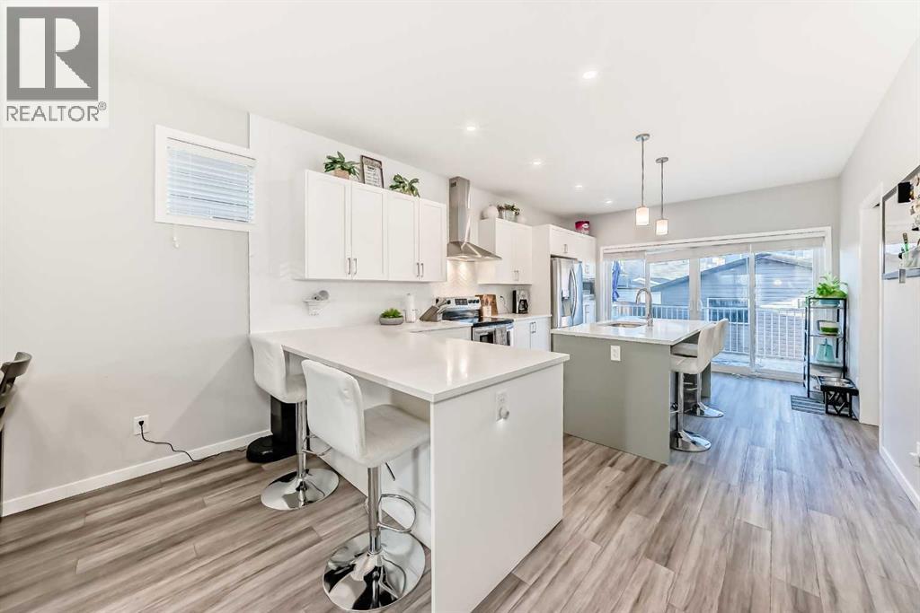 1098 Copperfield Boulevard SE