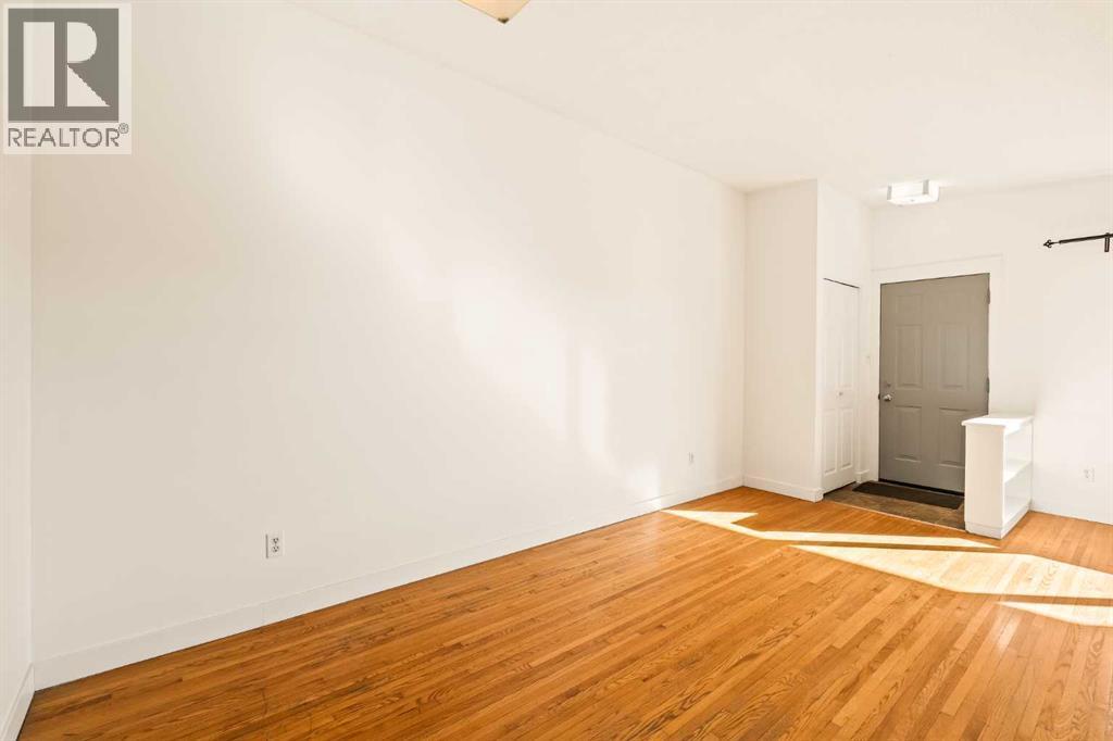 75 Galbraith Drive SW