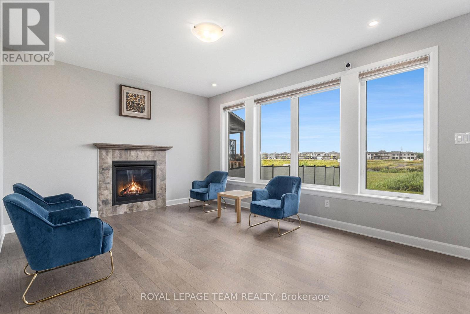 659 PARKVIEW TERRACE