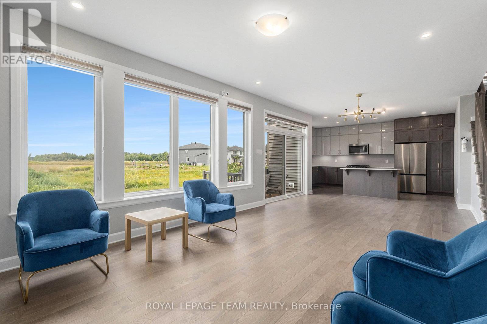 659 PARKVIEW TERRACE