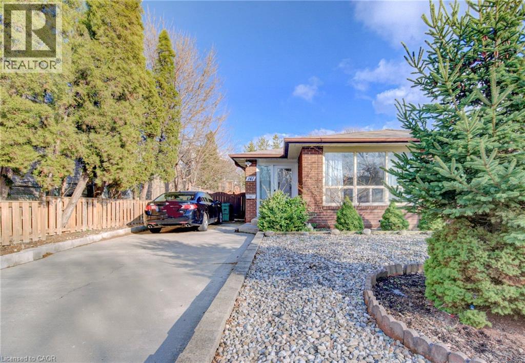 141 MOOREGATE Crescent