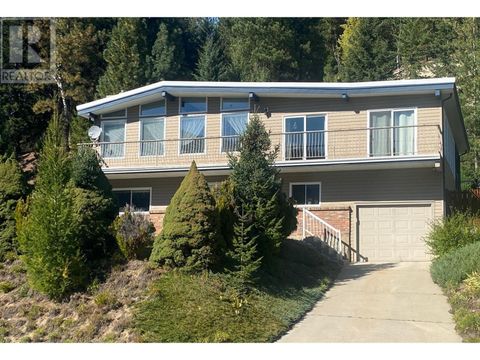 2849 LABURNUM Drive Trail BC V1R4N6