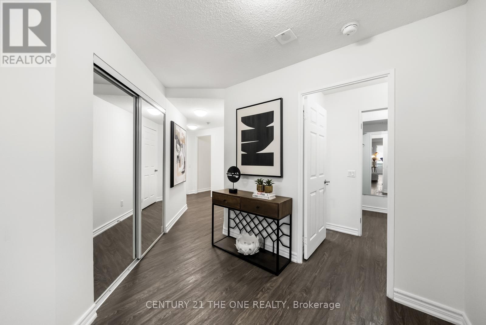 216 - 7 BISHOP AVENUE