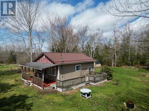 147 Sea Breeze Lane Economy NS B0M1J0