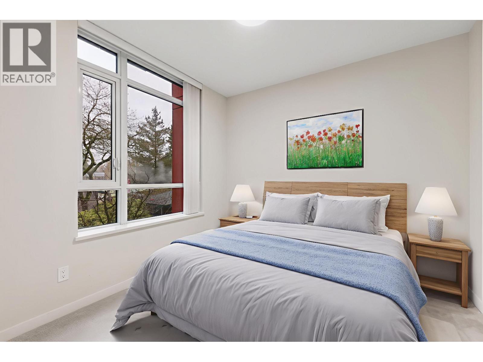 201 7328 GOLLNER AVENUE