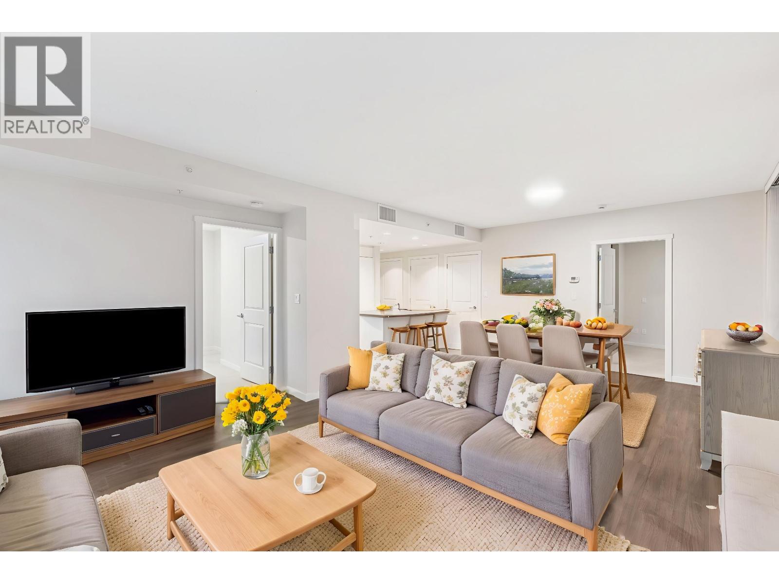 201 7328 GOLLNER AVENUE