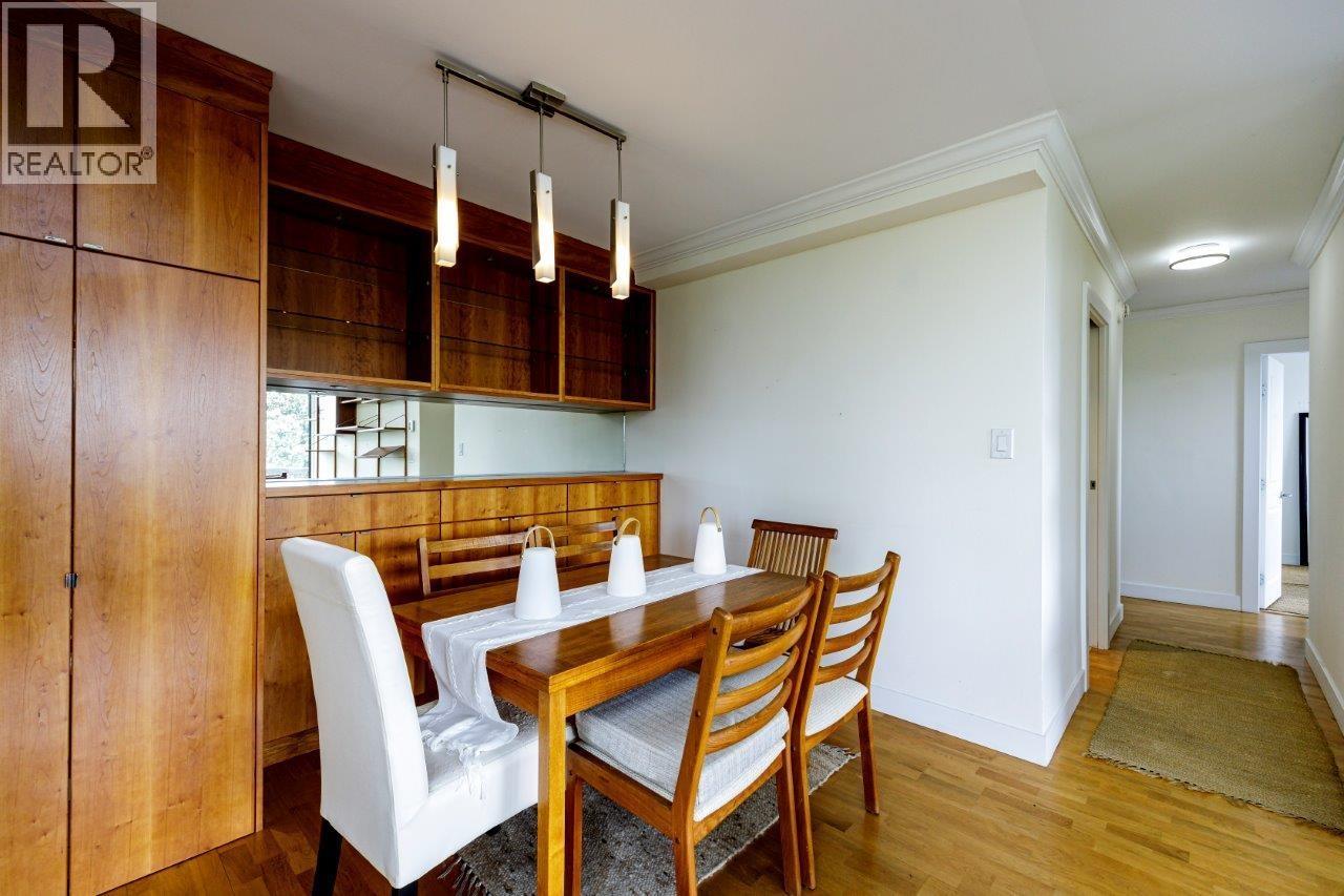 403 114 W KEITH ROAD