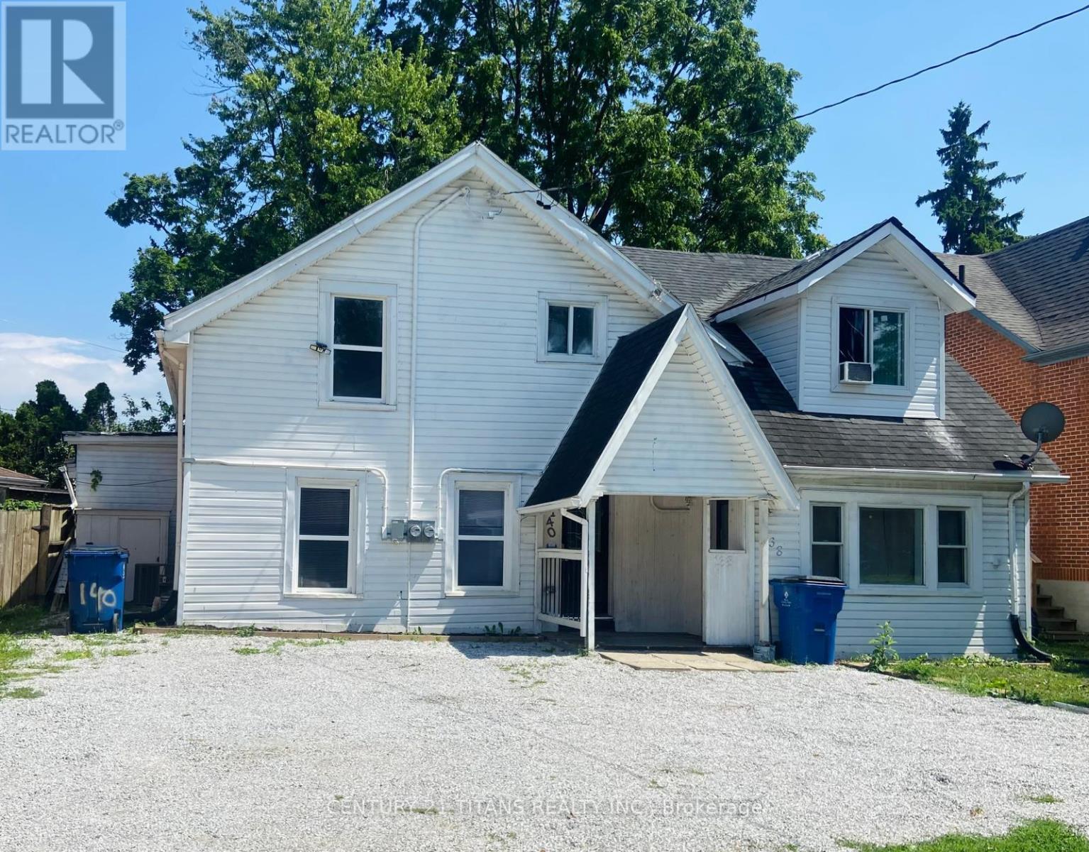 138-140 GRAND AVENUE E