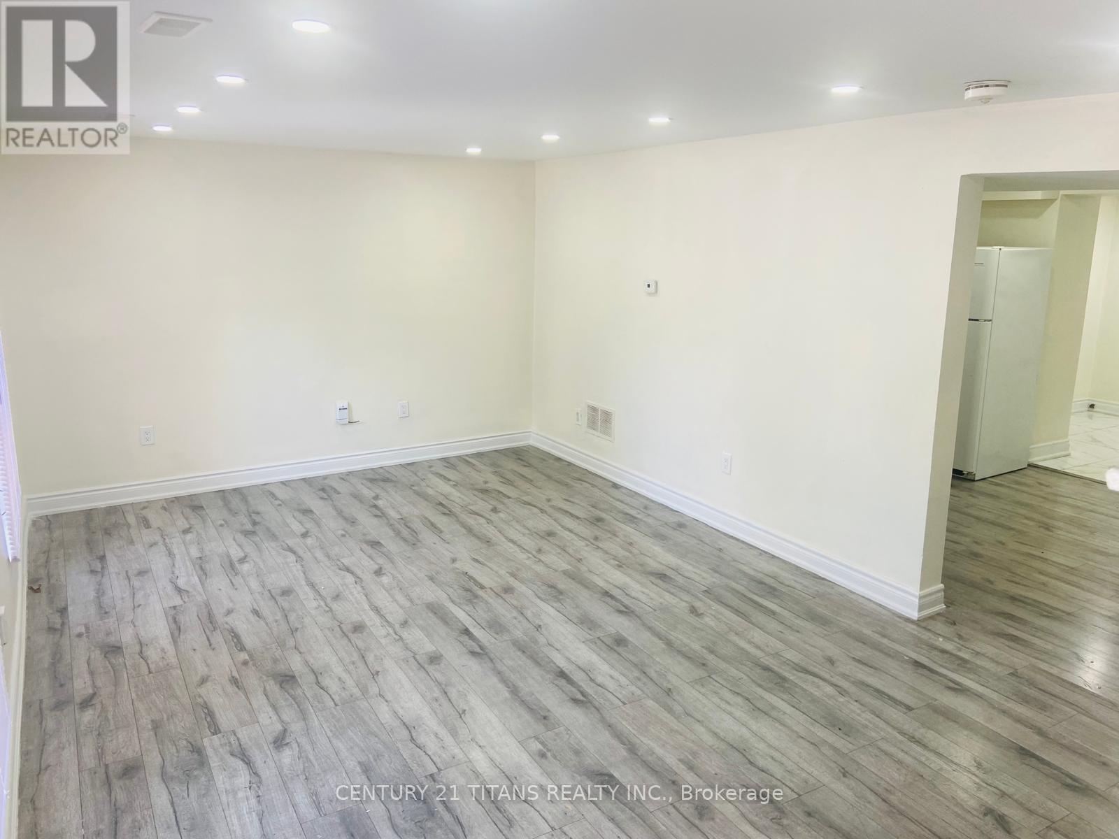 138-140 GRAND AVENUE E